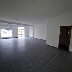 Loja na Santa Eugénia Foto 7