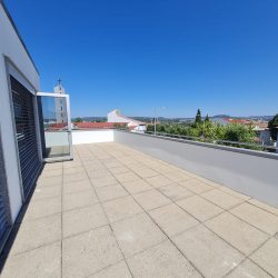 Moradia Igreja Nova Foto 8