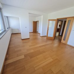 Moradia Igreja Nova Foto 4