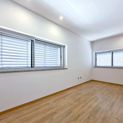 T4 Viseu – próximo Liceu Alves Martins Foto 18