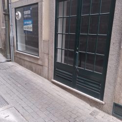 Loja Rua D. Duarte Foto 1