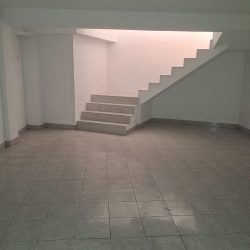 Loja Rua D. Duarte Foto 3